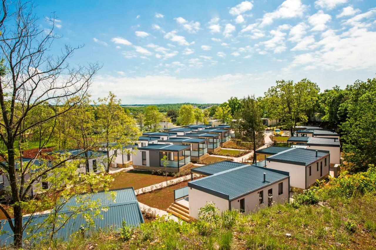Eurocamp Mobile Homes At Fkk Nudist Campsite Solaris Tar-Vabriga エクステリア 写真